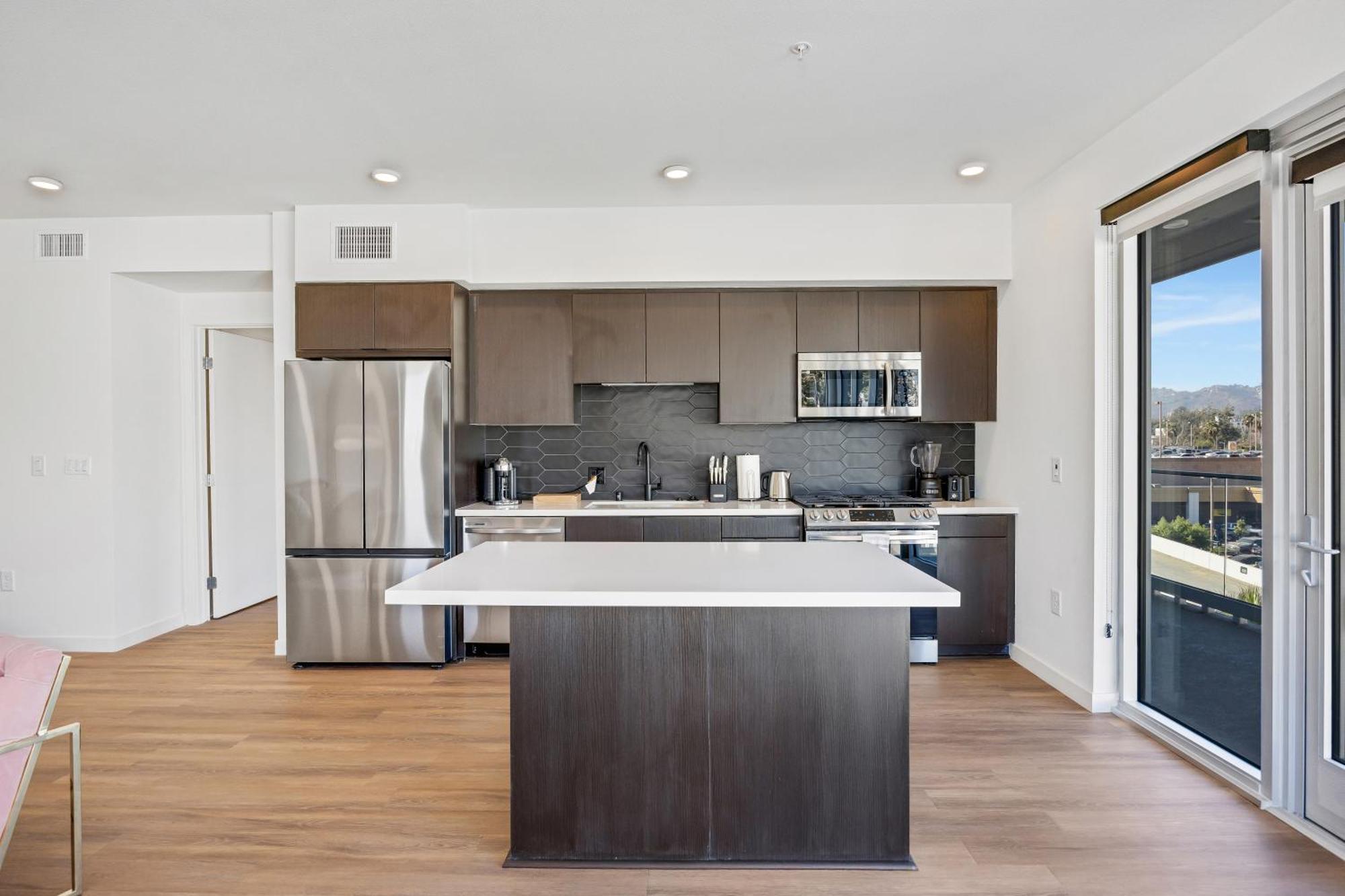 One Lux - West Hollywood