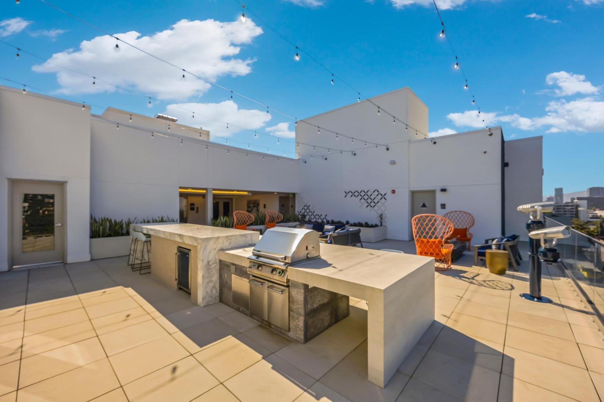 One Lux - West Hollywood