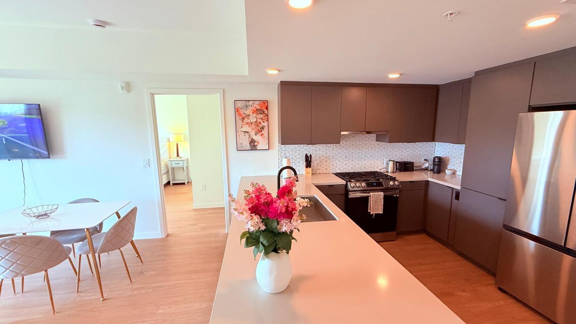 One Lux - West Hollywood